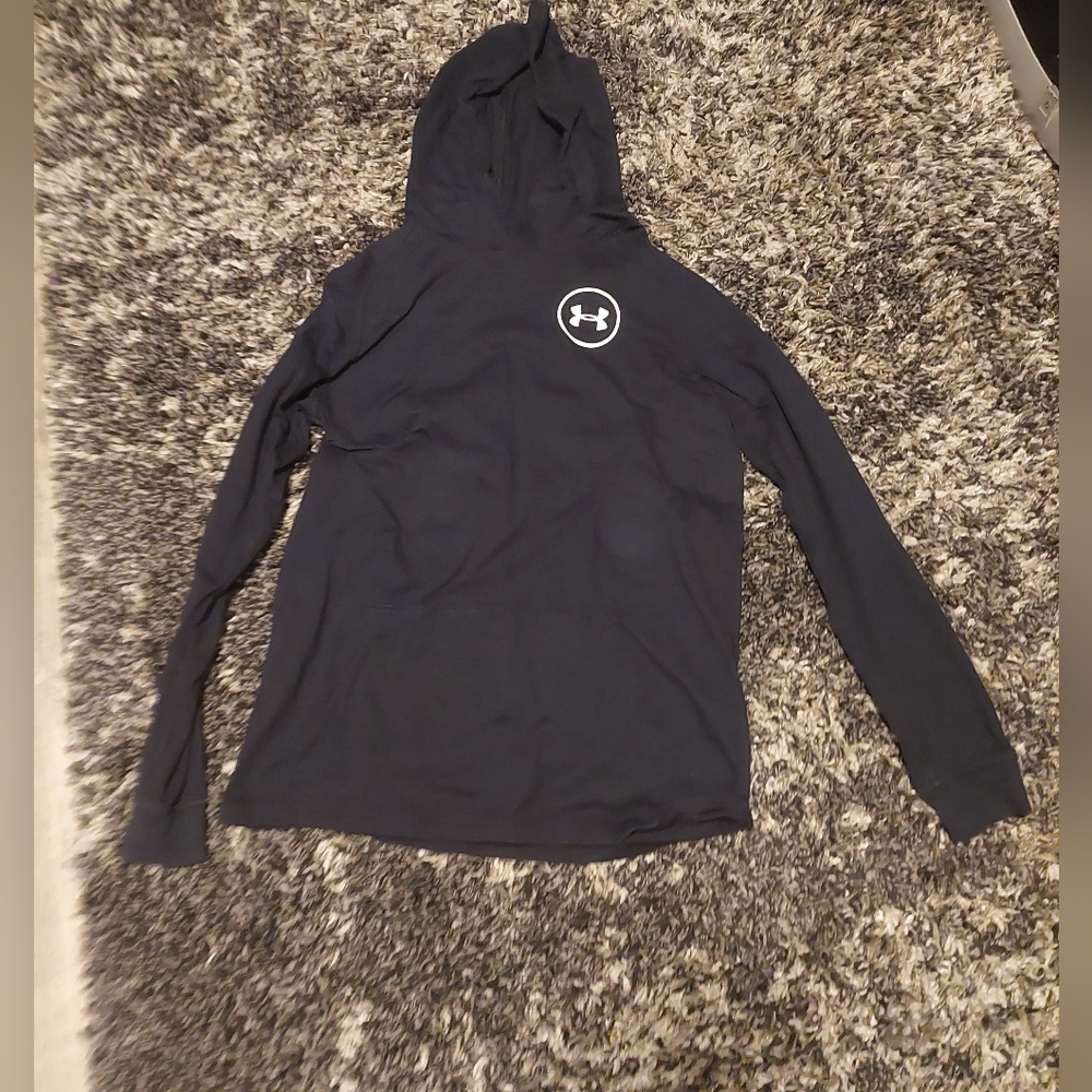 under armour long sleeve shirt with hood